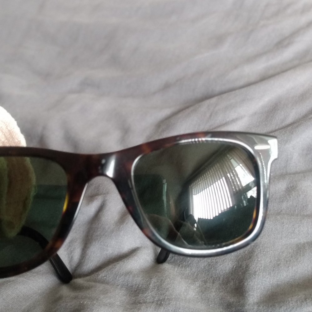 Ray Bans - Picture 2 of 5